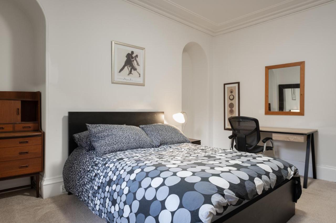 Hutch 2 Bed Apart Aberdeen Exterior foto